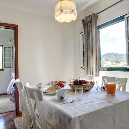 Casas Decá&delá Ponte de Lima